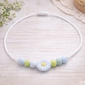 Anyuka lánc - fehér, virágos